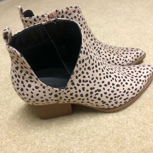 Blogger Fave:: animal print bootie